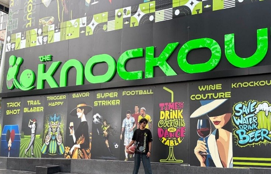 The Knockout Sports Bar and Lounge